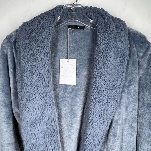 Natori Soft Plush Sherpa Robe Blue M NWT - Picture 2 of 9